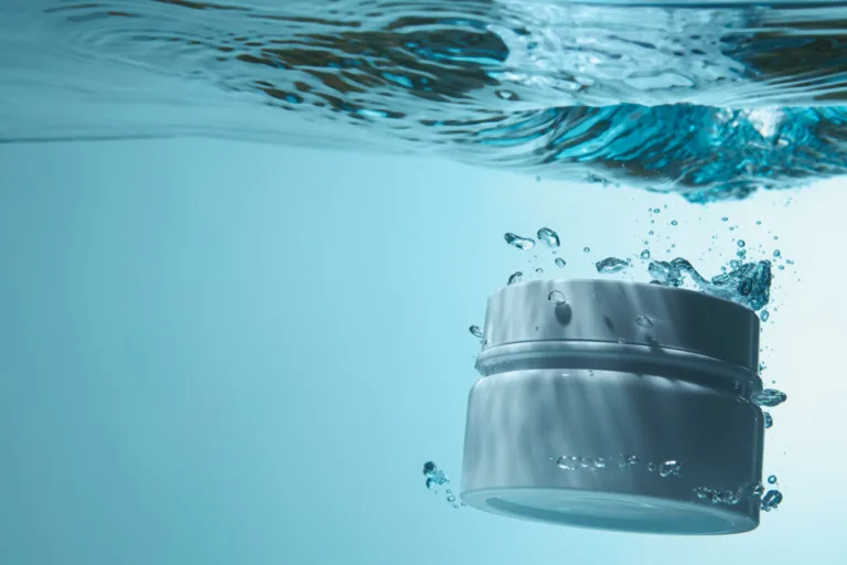 Objevte top 10 hydratačních krémů pro suchou pleť v roce 2024, včetně produktů Comfort Zone. Najděte dokonalou hydrataci pro vaši pleť a rozlučte se se suchou, napjatou pokožkou navždy.