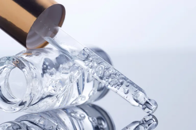 Objevte pravdu o kolagenu a jeho vlivu na mladistvý vzhled pleti. Můj článek odhaluje fakta, vyvrací mýty a nabízí tipy pro zdravou a zářivou pokožku.