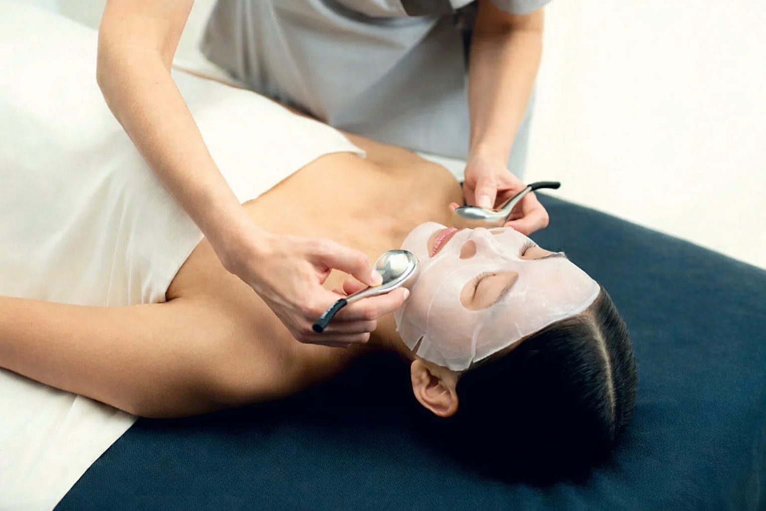 Hydra and Lift Ritual speciální rituál k Mezinárodnímu dni žen